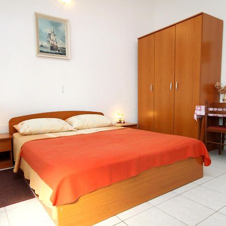 Apartments By The Sea Ubli, Lastovo - 8354 Uble الغرفة الصورة