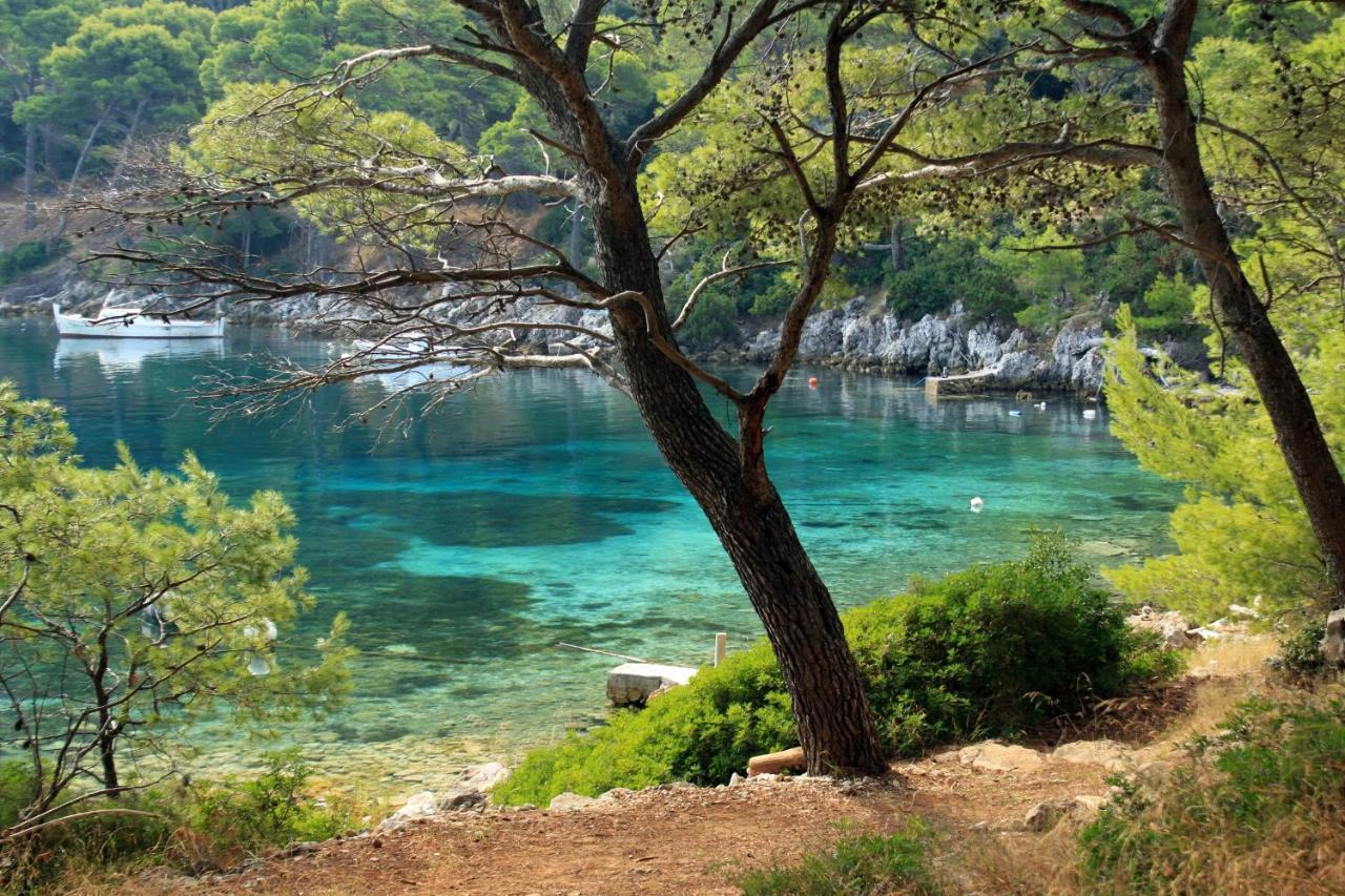 Apartments By The Sea Ubli, Lastovo - 8354 Uble المظهر الخارجي الصورة
