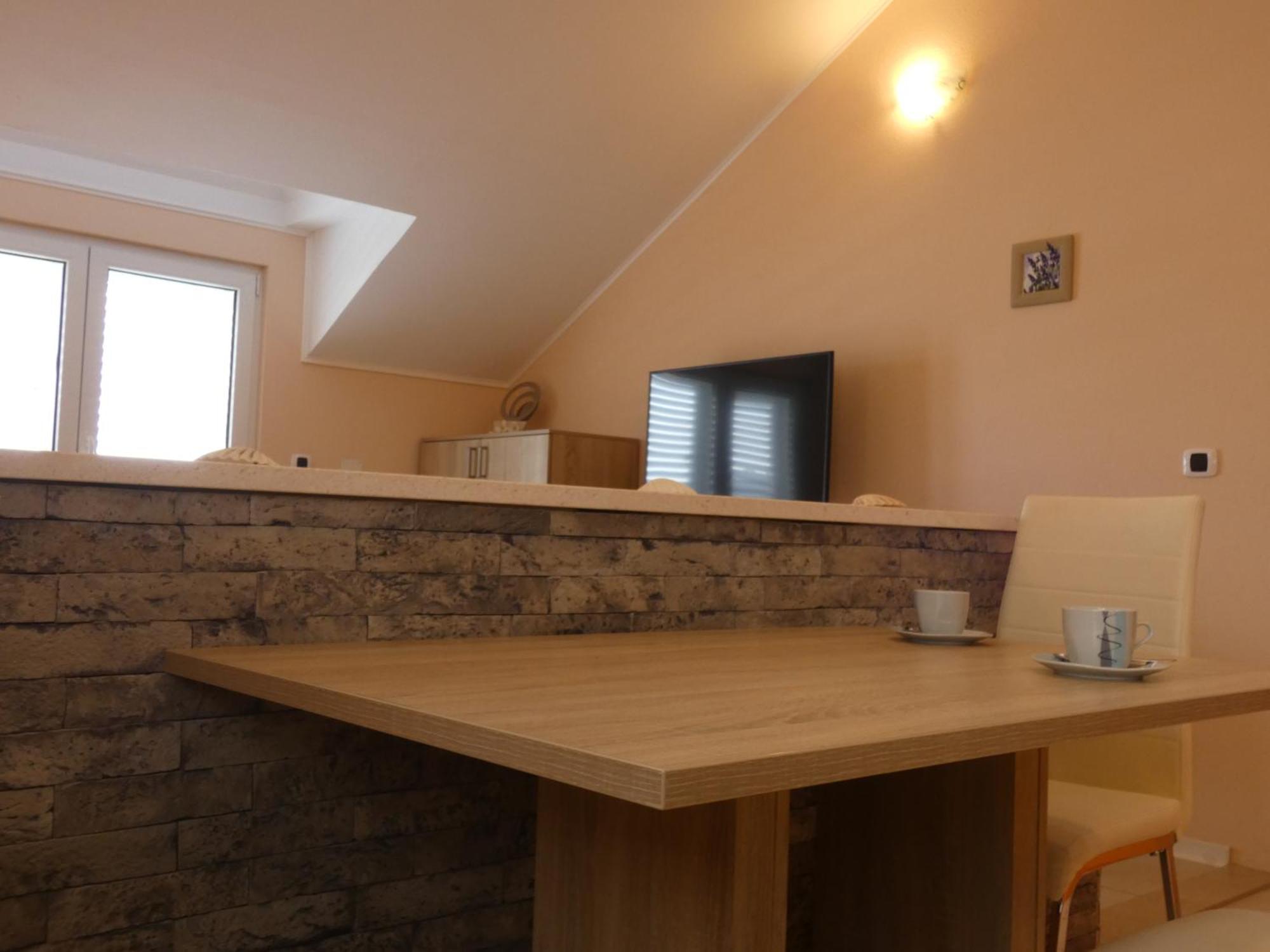 Apartments By The Sea Ubli, Lastovo - 8354 Uble الغرفة الصورة